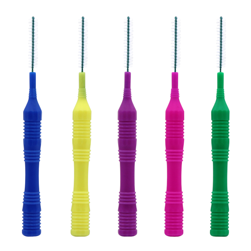 Interproximal brush – Tight